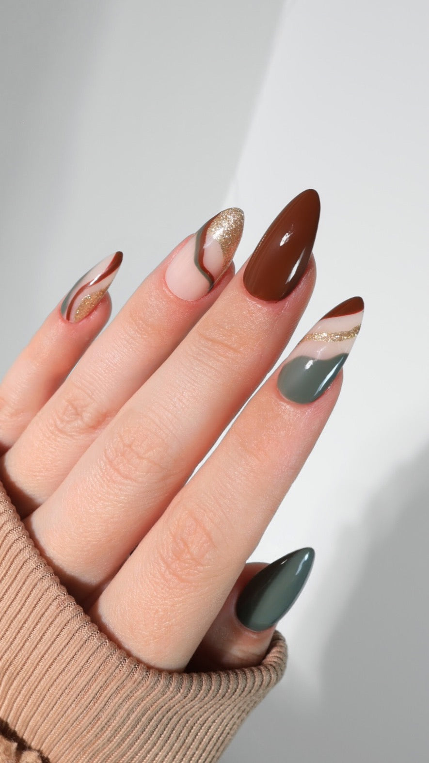 Fallin’ | Green Brown Autumnal Swirls | Custom Press On Nails